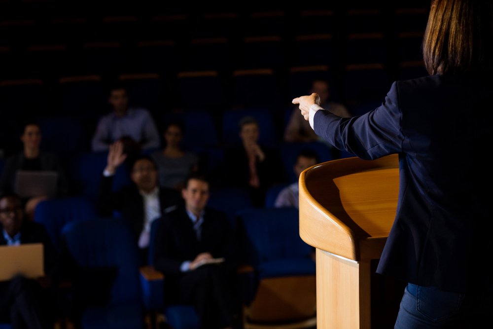 How to Overcome the Fear of Public Speaking